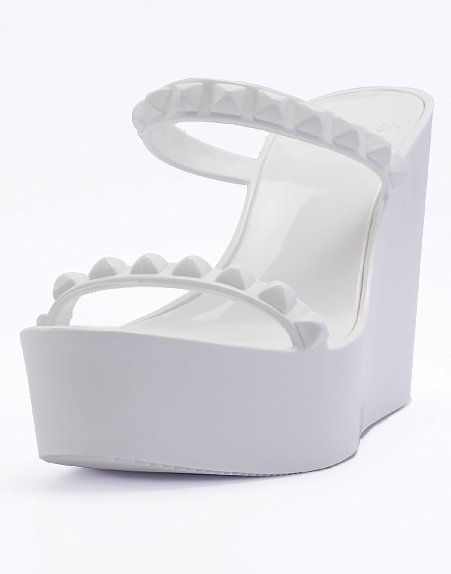 Carmen Sol Wedges in White - product view 